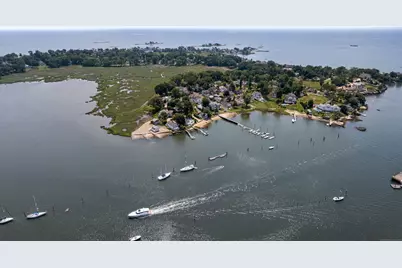 15 River Road, Branford, CT 06405 - Photo 2