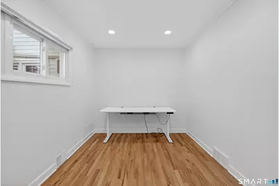 195 Laurel Place, Bridgeport, CT 06604 - Photo 10