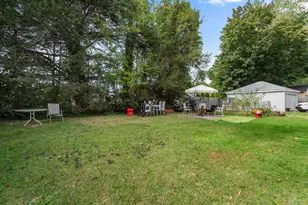 129 Fairlawn Ave, Waterbury, CT 06705 - Photo 8