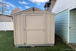 76 Porter St, Bridgeport, CT 06606 - Photo 6