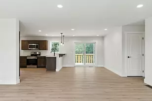 170 Darcangelo Dr, Naugatuck, CT 06770 - Photo 14