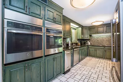 15 Rushleigh Road, West Hartford, CT 06117 - Photo 12