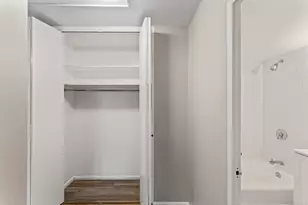 31 Woodland St, Hartford, CT 06105 - Photo 16