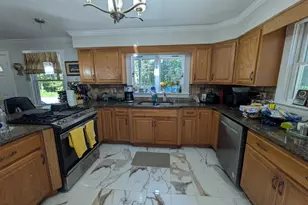 541 Benson Rd, Middlebury, CT 06762 - Photo 6