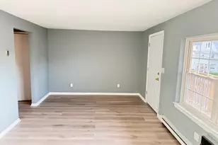 8 Wardwell St, Stamford, CT 06902 - Photo 10