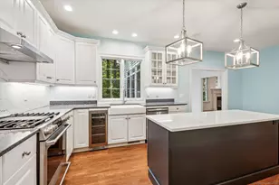 2 Muirfield Ln, Avon, CT 06001 - Photo 8