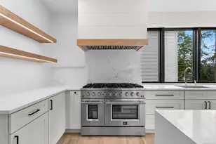 170 Oronoque Ln, Stratford, CT 06614 - Photo 4