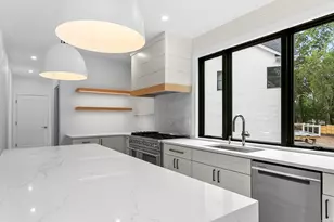 170 Oronoque Ln, Stratford, CT 06614 - Photo 10