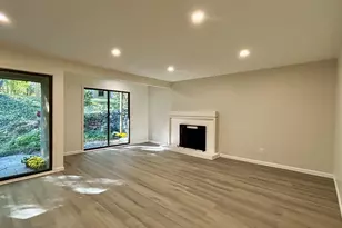 114 Heritage Vlg, Southbury, CT 06488 - Photo 4