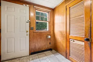 16 Whitney St, East Hartford, CT 06118 - Photo 20