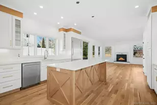 210 Pansy Rd, Fairfield, CT 06824 - Photo 4