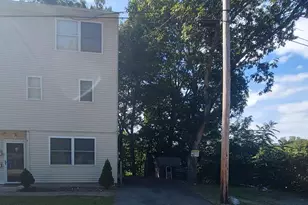 10 Hillcrest St, Norwich, CT 06360 - Photo 2