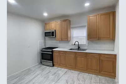 90 Waterville Street, Waterbury, CT 06710 - Photo 4