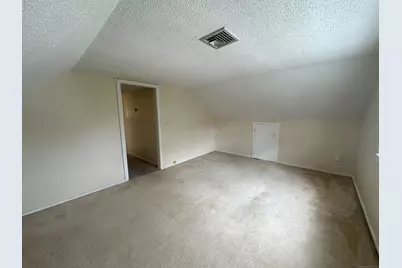 26 B Hillcrest Road, East Lyme, CT 06357 - Photo 4