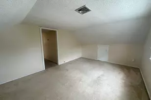 26 B Hillcrest Rd, East Lyme, CT 06357 - Photo 4