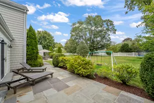 74 Rogers Rd, Stamford, CT 06902 - Photo 28