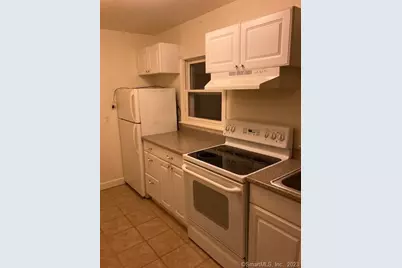 43 Schoolhouse Lane, East Hampton, CT 06456 - Photo 2