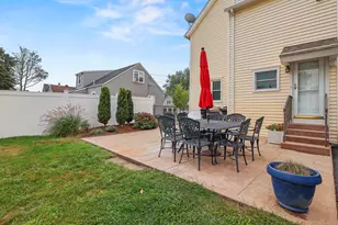 83 Berwyn St, Milford, CT 06461 - Photo 8