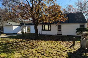 25 Chappell St, Chaplin, CT 06235 - Photo 2