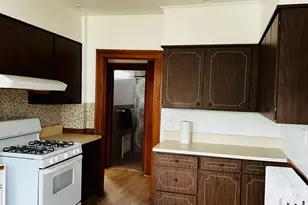 20 Amaryllis Ave, Waterbury, CT 06710 - Photo 8