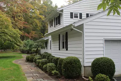 23 Silver Hill Road, Ridgefield, CT 06877 - Photo 2