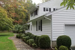 23 Silver Hill Rd, Ridgefield, CT 06877 - Photo 2