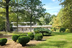 25 Mountain Brook Dr, Cheshire, CT 06410 - Photo 2