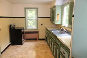 950 Benham St, Hamden, CT 06514 - Photo 10