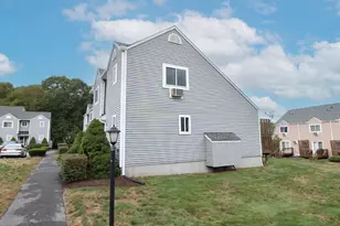 164 Stoneheights Dr, Waterford, CT 06385 - Photo 4