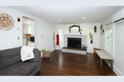 32 Clough Road, Waterbury, CT 06708 - Photo 6