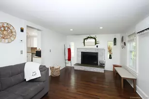 32 Clough Rd, Waterbury, CT 06708 - Photo 6