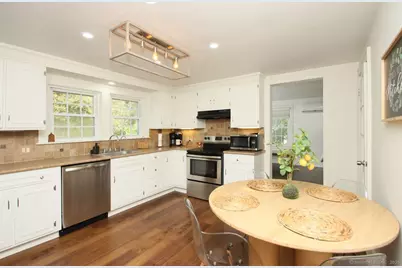 32 Clough Road, Waterbury, CT 06708 - Photo 12