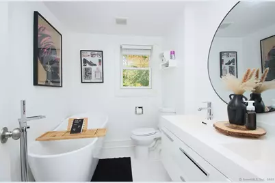 32 Clough Road, Waterbury, CT 06708 - Photo 24