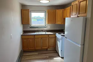 32 Cook Ave, Meriden, CT 06451 - Photo 2