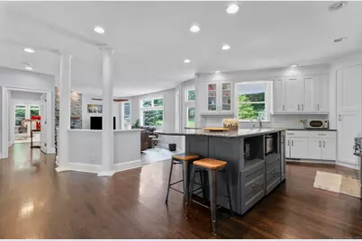 101 Brambley Hedge Circle, Fairfield, CT 06824 - Photo 14