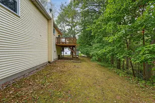 105 Hawks Nest Cir, Middletown, CT 06457 - Photo 34