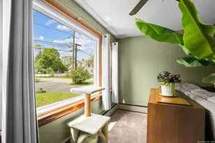 53 Cleveland St, Putnam, CT 06260 - Photo 6