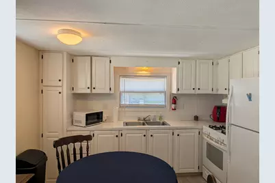 14 Horseshoe Drive, Shelton, CT 06484 - Photo 6