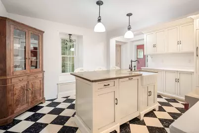 180 Summer Street, New Canaan, CT 06840 - Photo 12