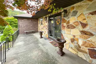 46 Cliffside Dr, Wallingford, CT 06492 - Photo 34