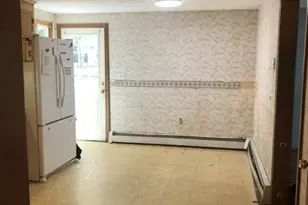 45 Monroe Rd, Enfield, CT 06082 - Photo 4