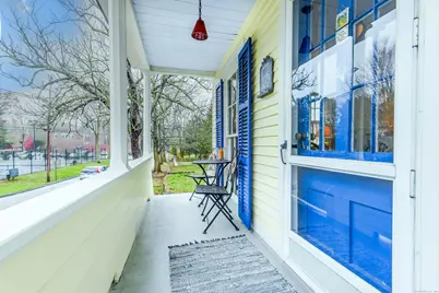 20 Grove Street, Essex, CT 06426 - Photo 2