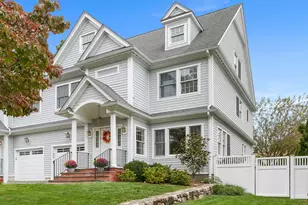 162 Country Rd, Fairfield, CT 06824 - Photo 1