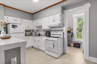 18 Hobart St, Meriden, CT 06450 - Photo 12