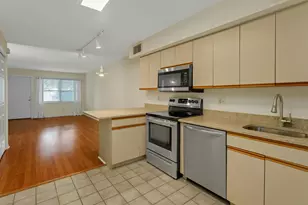 351 Pemberwick Rd, Greenwich, CT 06831 - Photo 14