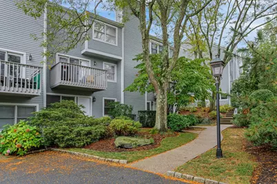 351 Pemberwick Road #APT 111, Greenwich, CT 06831 - Photo 2