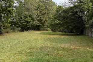 40 Maple Ave N, Westport, CT 06880 - Photo 10