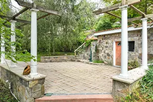 110 Erskine Rd, Stamford, CT 06903 - Photo 8