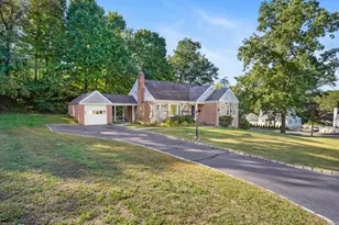 4 Senga Rd, Norwalk, CT 06854 - Photo 2