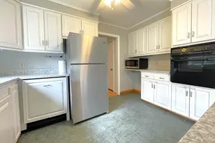 82 N High St, Clinton, CT 06413 - Photo 16